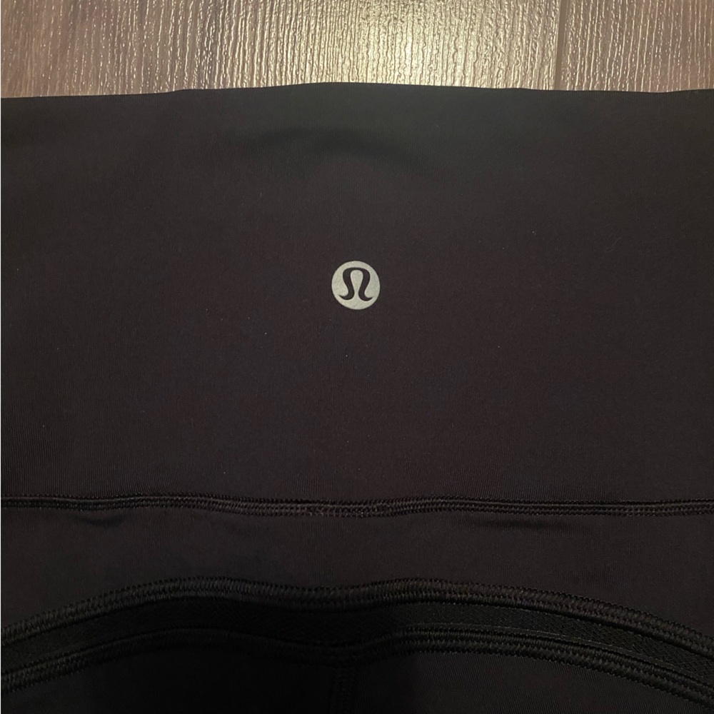 Size 6 Lululemon Leggings - Picture 3 of 7